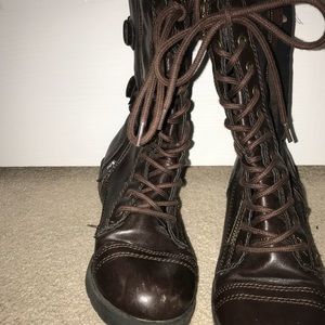 Combat boots